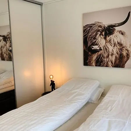 Luxury Penthouse Apartment, Best Location With Parking! * Tromsø
