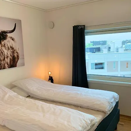 Luxury Penthouse Apartment, Best Location With Parking! * Tromsø